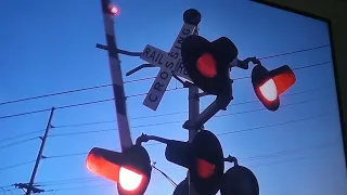 train coming through South shore eatbound hybrid bell