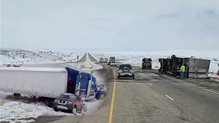 First snow in Wyoming. Interstate i-80 Shut down due to winter storm