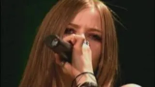 Avril Lavigne I Don't Give Try To Shut Me Up Tour