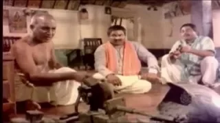 Bhootayyana Maga Ayyu Comedy Scene - Smoking with Friends || Vishnuvardhan,