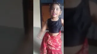 Little girl Dancing in Nepali song 😍😌😌