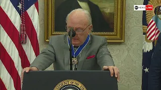 President Trump presents Medal of Freedom to former Boston Celtics point-guard Bob Cousy | ABC News