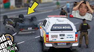 GTA 5 : MOD POLICIA - BRAÇÃO ROUBOU O CARRO e CAPOTOU NA HORA DA FUGA!