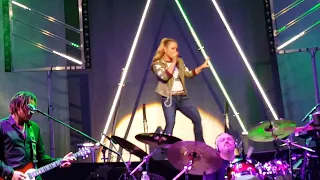 Anastacia - Sick And Tired (Live Brussels 2016)