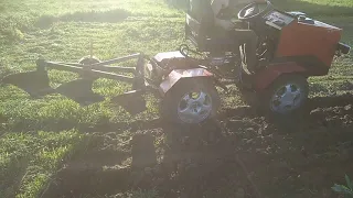 самодельный плуг на мини трактор переломка 4x4, первые испытания/homemade plow on a mini tractor