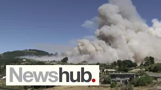 Port Hills homes evacuated as firefighters battle a large, growing blaze | Newshub