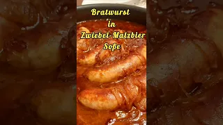 Bratwurst in Zwiebel-Malzbier Soße, würzig und lecker 😋