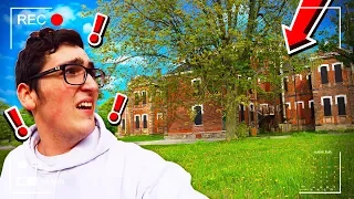 I Explored An ABANDONED SCHOOL...