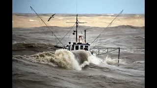 Boats crossing dangerous bar Greymouth NZ unedited