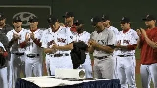 Red Sox honor Mo with pregame ceremony