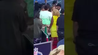 Lamar Jackson mama on the red carpet 2018 NFL Draft