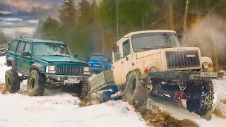 Никто не ожидал от грузовика Лютый оффроад на ЛЭП против Jeep, Nissan Patrol и УАЗ