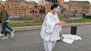 Cool mime show