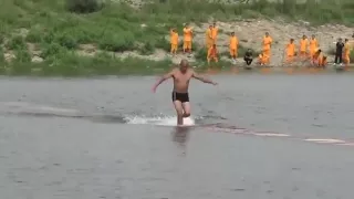 Shaolin kung fu, monk, Solve World Records, To Walk On Water