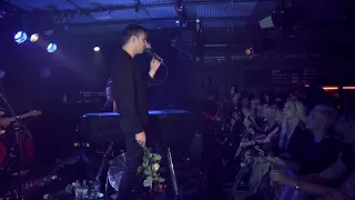 Hurts - Wonderful Life (Live from Musik & Frieden Club)