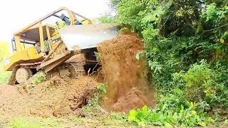 Caterpillar D6R XL Bulldozer Operator Works Perfectly Widening Mountain Plantation Roads