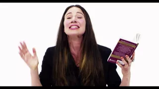 Lynn Collins Longingly Reads 'Come Romeo' From the Bard's Most Famous Tragedy