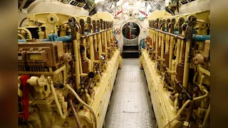 Submarine engine sound / Звук двигателя в подводной лодке