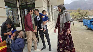 Unforgettable Encounter: Chavil's Family Returns from a Trip and Meets Mohammad's Family