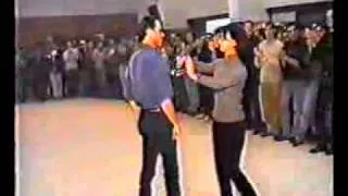 Prince Ali dances Kafe.flv