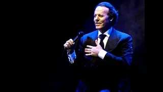 Julio Iglesias - Por El Amor De Una Mujer (Letra)