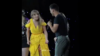 The way Taylor Swift looks at Taylor Lautner 🥹 Eras tour