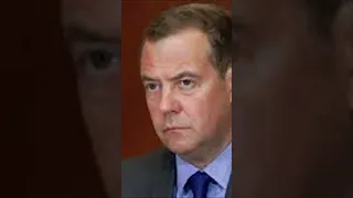 Медведев указал на лицемерность слов Байдена о ядерном оружии в Беларуси