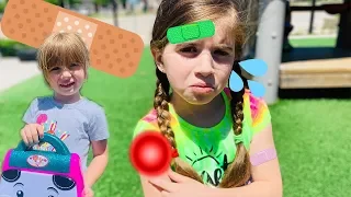 The Boo Boo Story! Lolo and Izzy Learn to Help Each Other Pretend Play