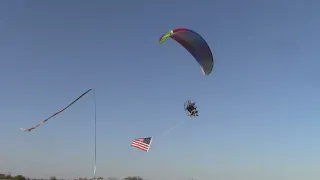 Paramotor Flag Tow