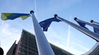 EU raises Ukrainian flag at European Commission Berlaymont building!!!