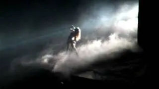 Beyonce's Entrance on the 'I AM' tour (Deja VU/ Crazy In Love)