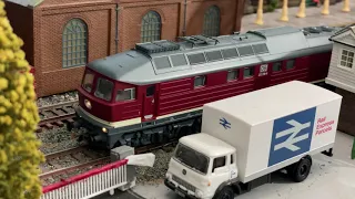 HO gauge European engine running session