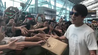 Обычные дни Димаша в Аэропорту/Dimash's usual days at the airport