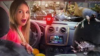 Apocalipsis ZOMBIE. Me quedo atrapada en el auto y los zombies me atacan!