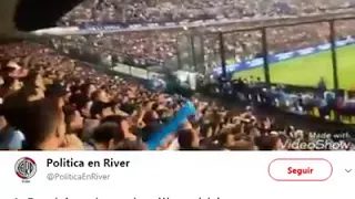 EL RESPETUOSO SILENCIO DE LA HINCHADA ARGENTIA DURANTE EL HIMNO DE PERU