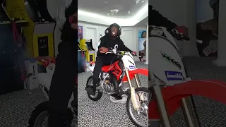 Kai Cenat Tries To Drive A Dirt Bike In His Room Then This Happened...😂🏍️