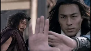 Evil monk thought he was invincible after defeating the six great monks, but Qiao Feng defeated him.