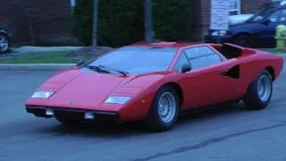 LP400 Lamborghini Countach startup & accelerate