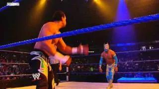 Friday Night SmackDown - SmackDown: Sin Cara vs. Epico