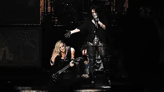 Alice Cooper - Woman Of Mass Distraction/Nita Strauss Guitar Solo/Poison 2017