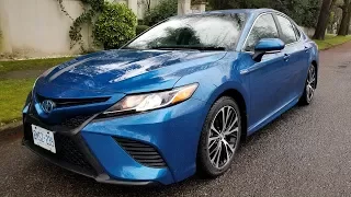 Toyota Camry Hybrid Review--THIS OR 4-CYLINDER CAMRY?