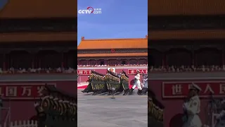 回顾九三阅兵震撼场面，更期待国庆70周年大庆