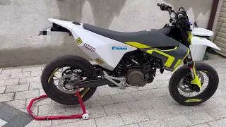 2022 Husqvarna 701SM Cold-Start Wings Exhaust & Walk-around