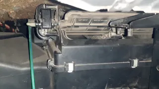 Mercedes e230 w210 air conditioning doesn't work correctly