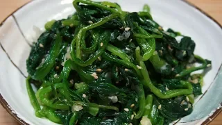 [Korean Food] Spinach side dish (Sigeumchi-namul)