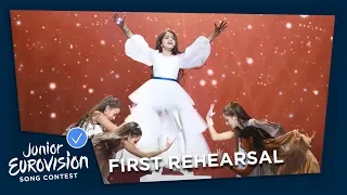 Fidan Huseynova - I Wanna Be Like You - First Rehearsal - Azerbaijan - Junior Eurovision 2018 🇦🇿