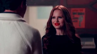 Cheryl Blossom//этой девочке 17...