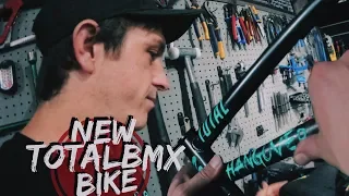 BUILDING/UNBOXING MY NEW TOTALBMX BIKE