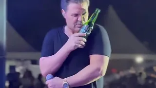 EDUARDO COSTA E SUA CACHAÇA NO SHOW DE SANTANA DO DESERTO MG