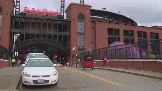 Fans embrace new-look home opener at Busch Stadium